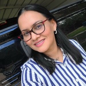 Meet your Posher, Jessenia